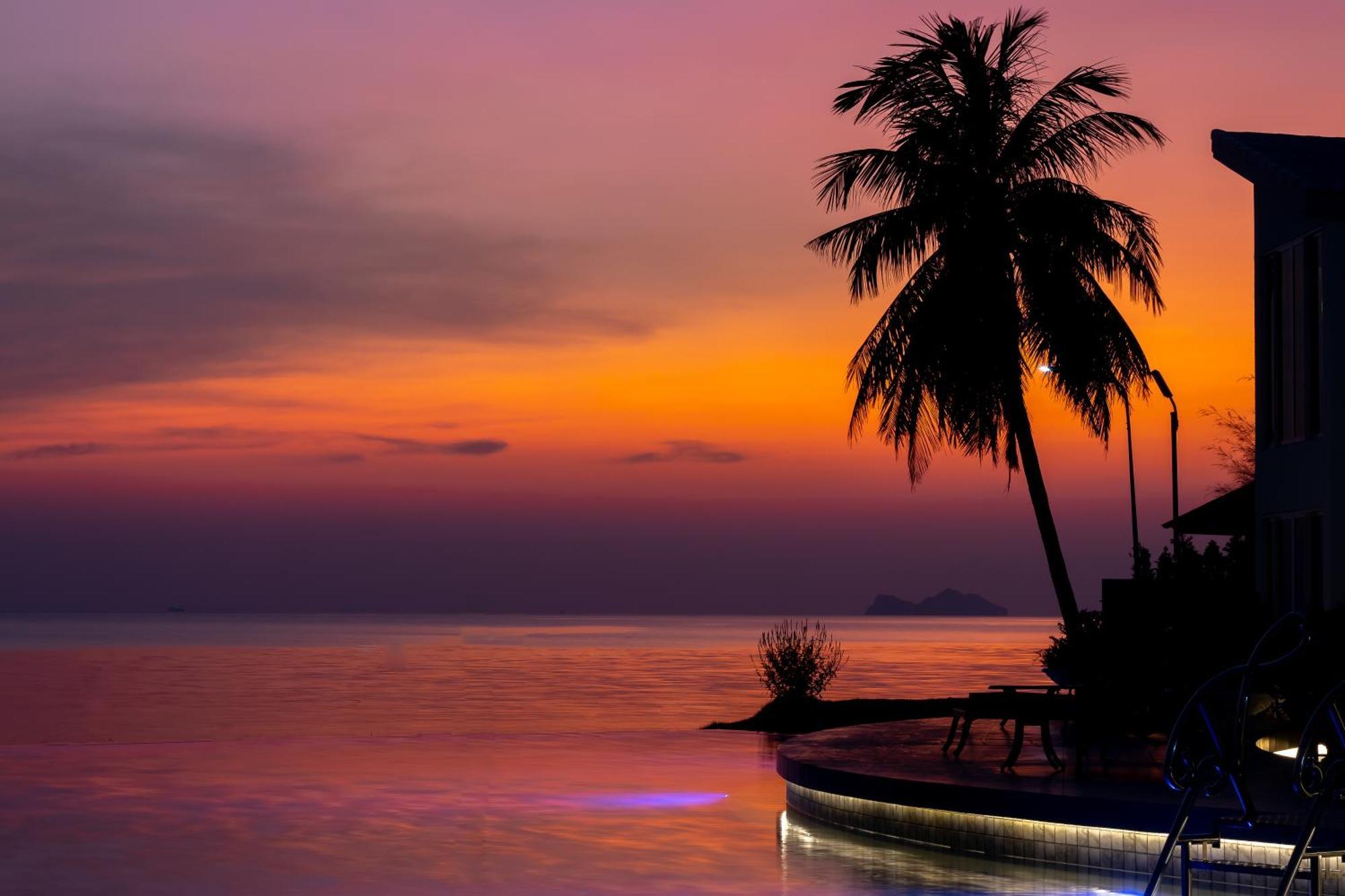 Vannee Golden Sands Beachfront Resort Haad Rin Ngoại thất bức ảnh